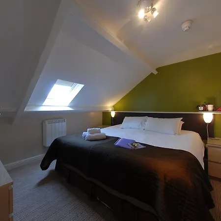 Chiltern Guest House-2