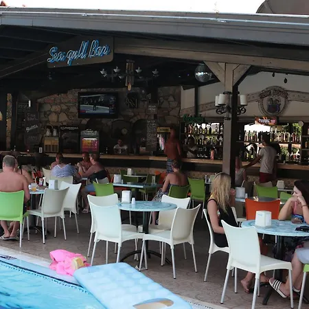 Club Turquoise Apart-3
