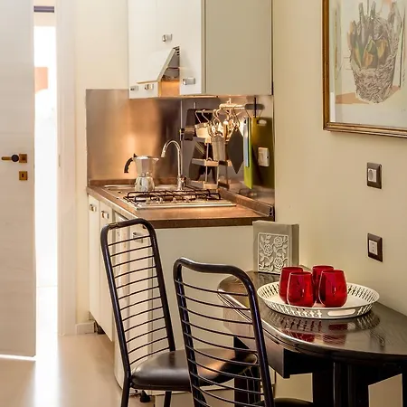 Roma Central Guest House-3