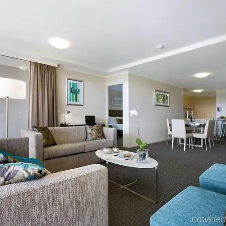 Pacific Suites Canberra-2
