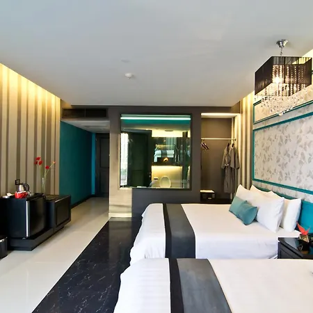 Tsix5 Hotel-2