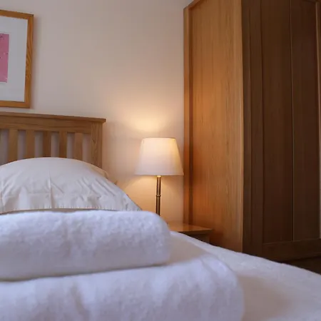 Greencourt Guest House-3