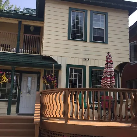 Ellis House Bed & Breakfast-2