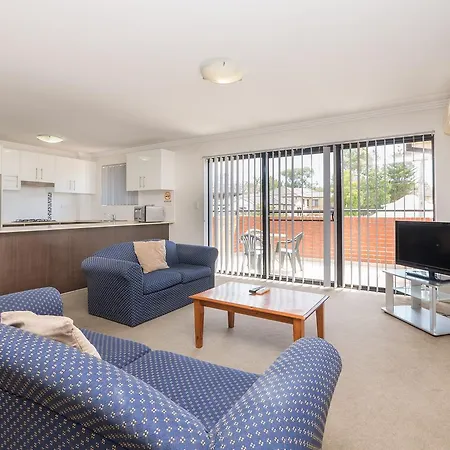 Parkside Apartments Parramatta-3