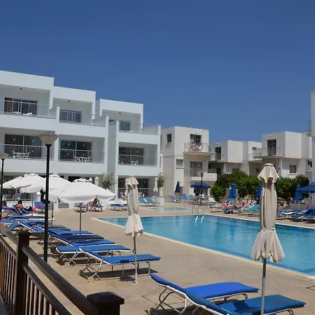 Sweet Memories Hotel Apts-2