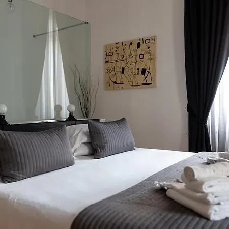Blue Inn Luxury Suites-3