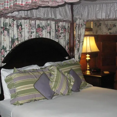 A Cambridge House Inn-3