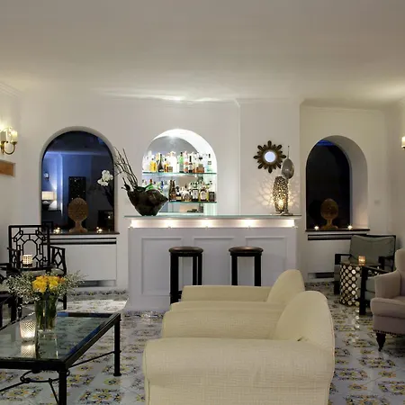 Hotel Canasta-2