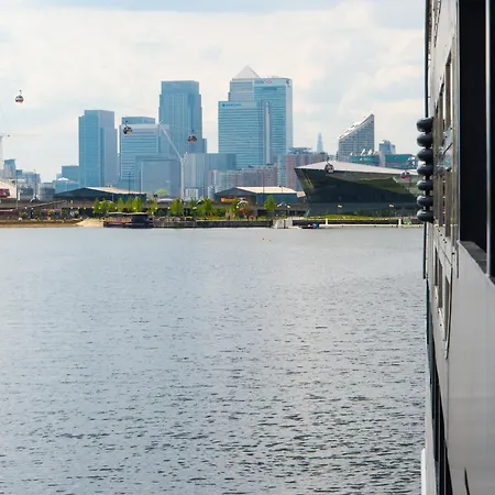 Sunborn London Yacht Hotel-3