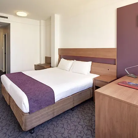 Quality Hotel Ambassador Perth-2