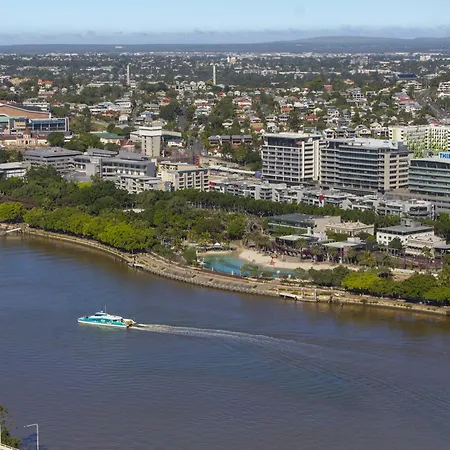 Oaks Brisbane Casino Tower Suites-2