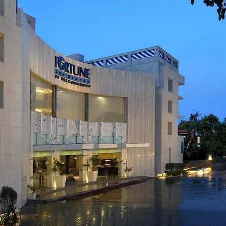 Fortune Sector 27, Noida - Member Itc Hotels' Group-2
