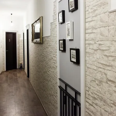 Prior Suites Split-2