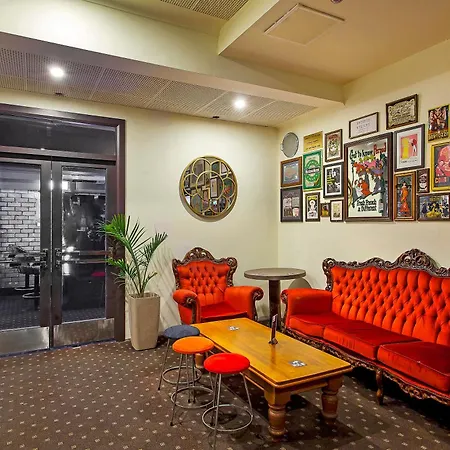 Commonwealth Hotel-2