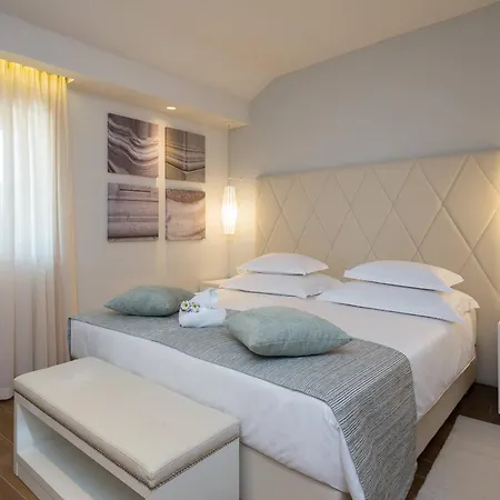 Balatura The Fine Bed&Breakfast Split-2