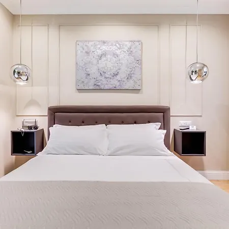 Mellini Palace Suites By Premium Suites Collection-2