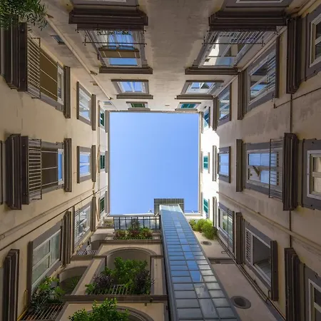 Skyhouse Chiaia-2