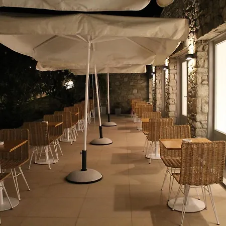 Vienoula'S Garden Hotel-2