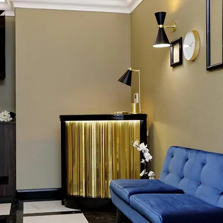 Bq House Colosseo Luxury Rooms-2
