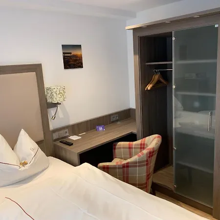 Gaestehaus Alpinia-2