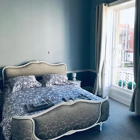 Regency Rooms Guesthouse-2