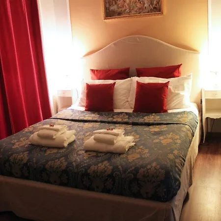 Raphael Rooms-3