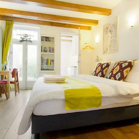 Mercedes Bed&Breakfast Amsterdam-3