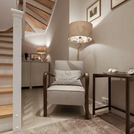 Avanti Home-3