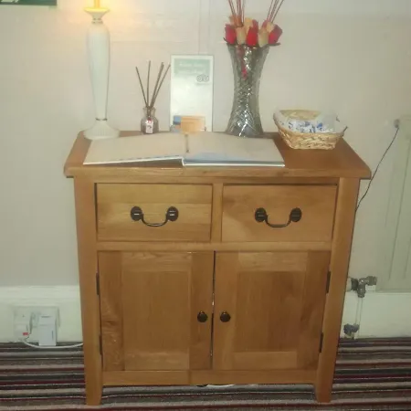 Ashfield Guest House-3