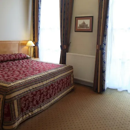 Bertrand'S Townhouse-2