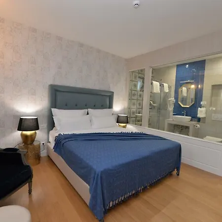 The Duke Luxury Rooms-2