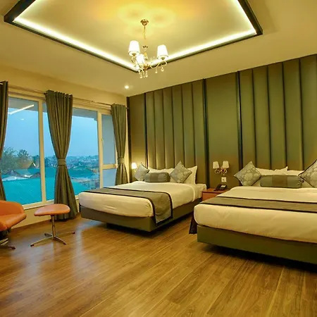 Four Vedas Hotel & Resort-3