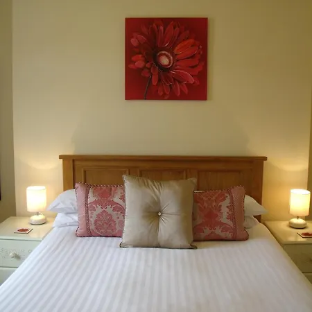 Britannia Guest House-3
