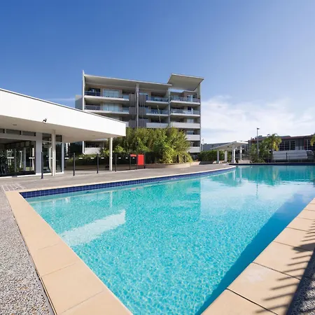 Oaks Brisbane Mews Suites-3