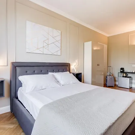 Mellini Palace Suites By Premium Suites Collection-3