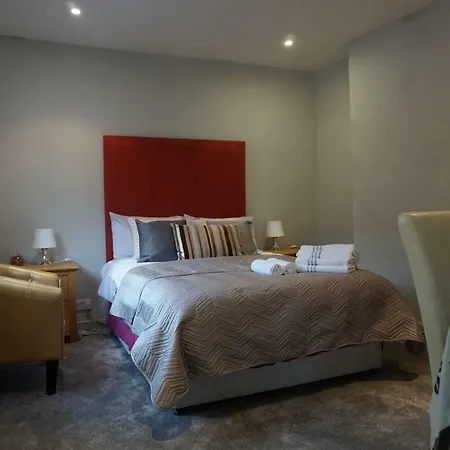 Golden Cross Guesthouse-3