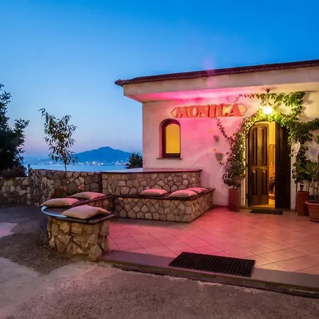 Villa Monica B&B-3