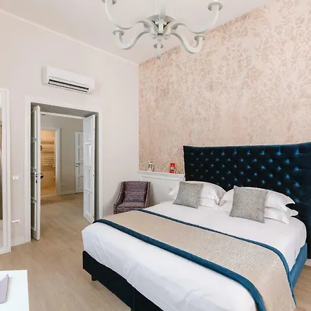 Rhea Silvia Luxury Navona-3