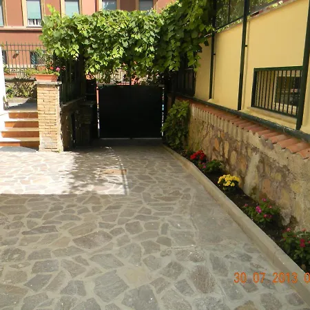 Casa Per Ferie Beato Rosaz-3
