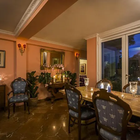 Episcopo Lipinsky Luxury Suites-2