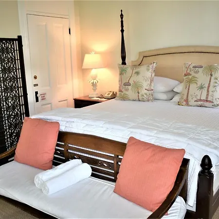 Simonton Court Historic Inn & Cottages-2