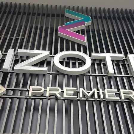Bizotel Premier Hotel & Residence-3