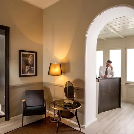 Nazionale 51 L Rooms-2