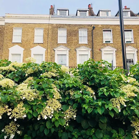 Camden Town Garden Cabin-3