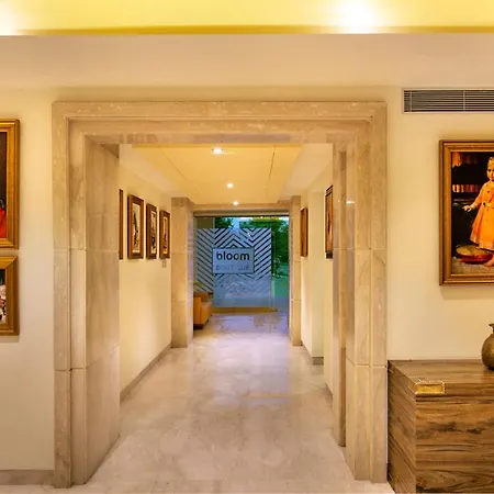 Bloom Boutique L Ranjit Avenue-2