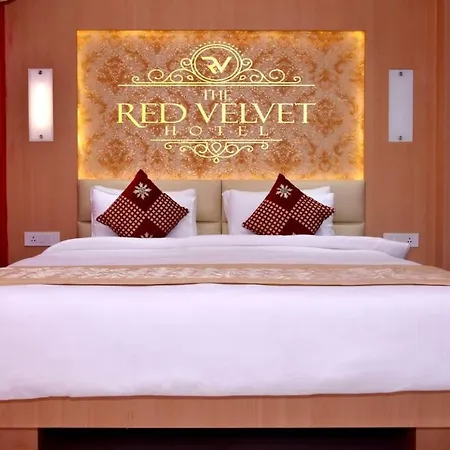 The Red Velvet Hotel-3