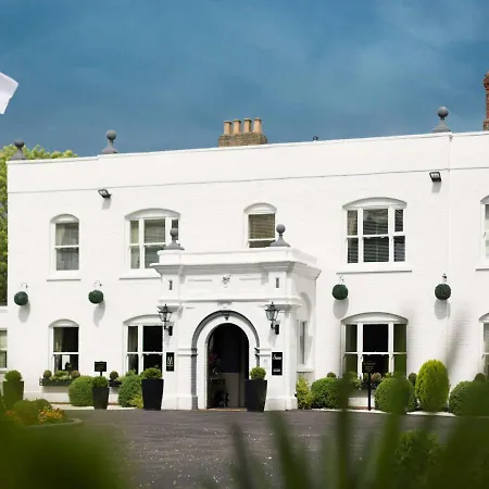 Worldhotels Distinctive Woughton House Hotel-2