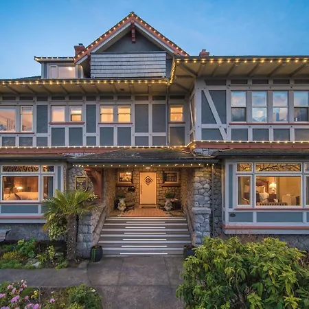 Dashwood Manor Seaside Bed & Breakfast-2