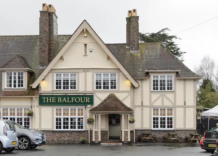 Balfour Arms Hotel Dean 