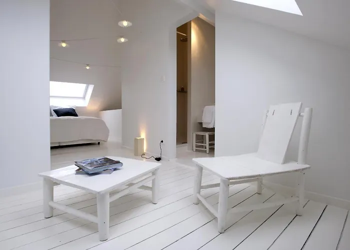 La Maison Haute Guesthouse Brussels